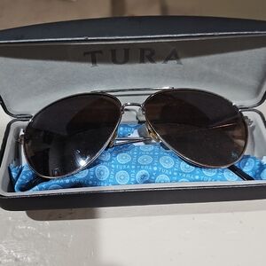 Black Aviator Sunglasses